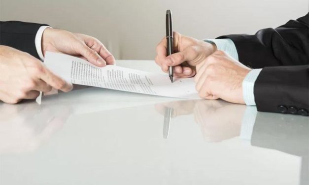 Urlop w okresie wypowiedzenia – bez Twojej zgody